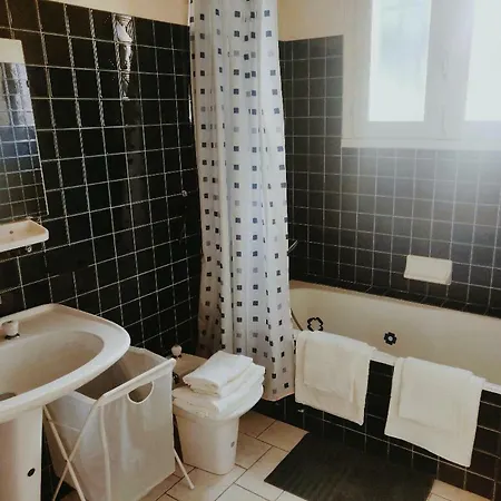 Emeki Emeki Espelette