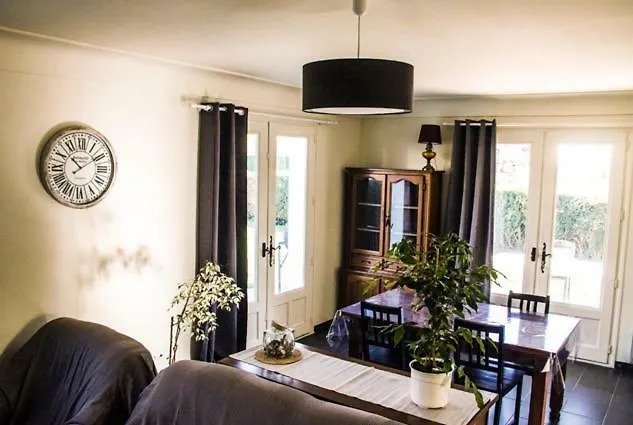 Emeki Emeki Apartmán *